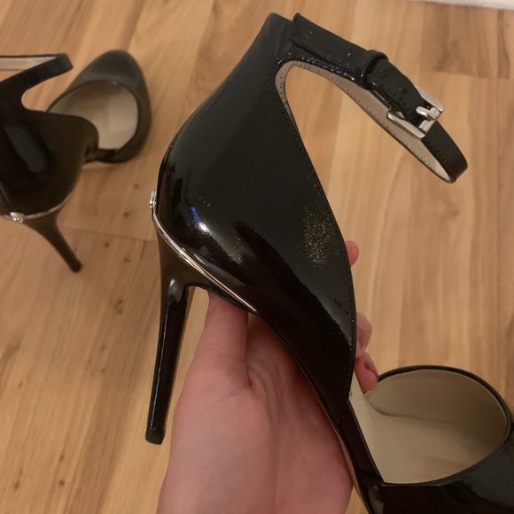 Black Micheal Kors ankle strap heels - Picture 8 of 8